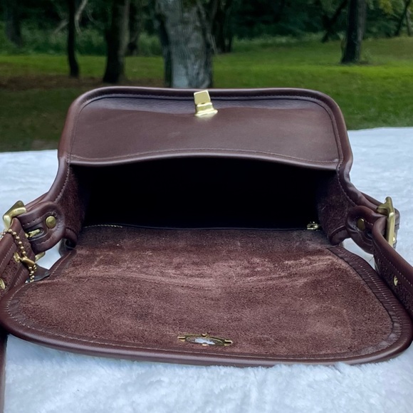 ❤️SOLD❤️Vintage Coach Mahogany Legacy Small Flap 9965 - Picture 6 of 10